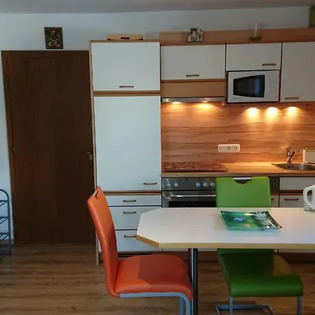 Haus Am Berg Apartment